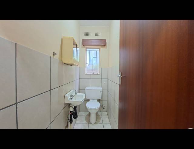 3 BEDROOM APARTMENT TO LET IN BAILLIE PARK